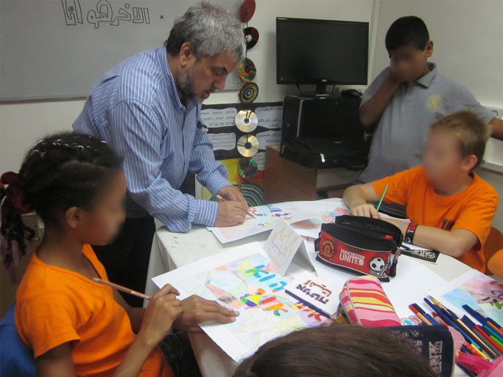 סדנת קליגרפיה שתוף פעולה בית ספר יבניאלי ובית ספר חיוואר