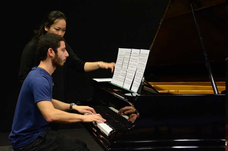 כיתת אמן בפסנתר בהדרכת ורה הסו